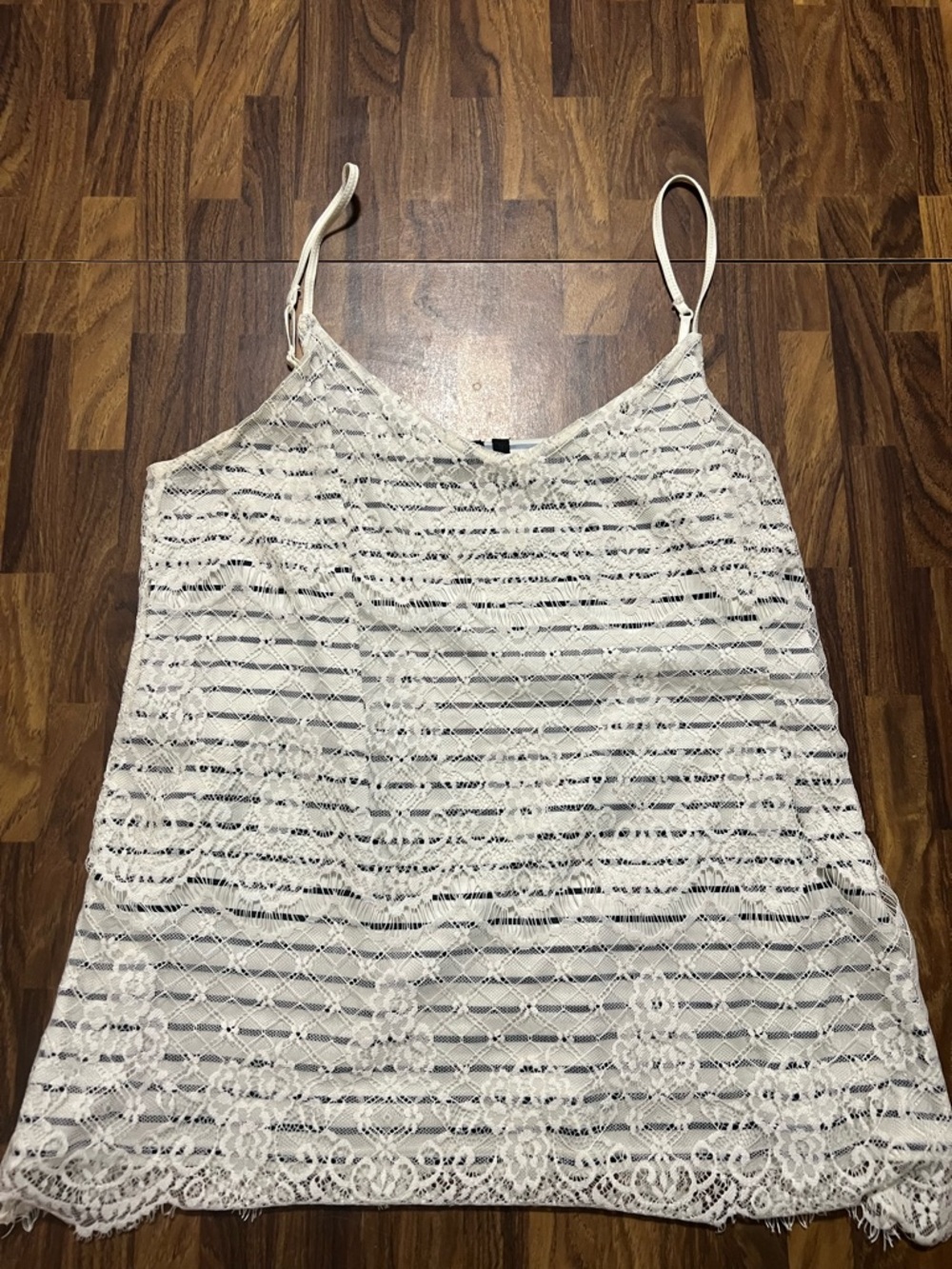 Maurices White lace detail Stripped tank top womens Size Medium Y2K